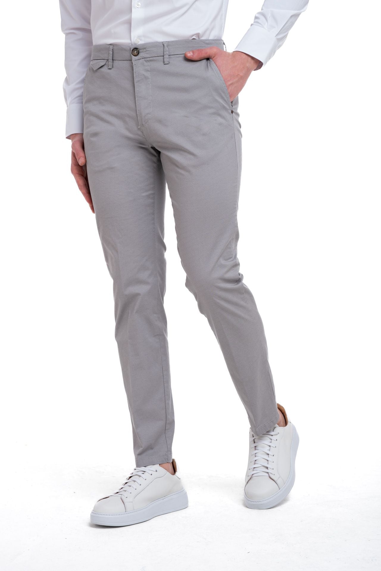 Pantaloni regular micro fantasia