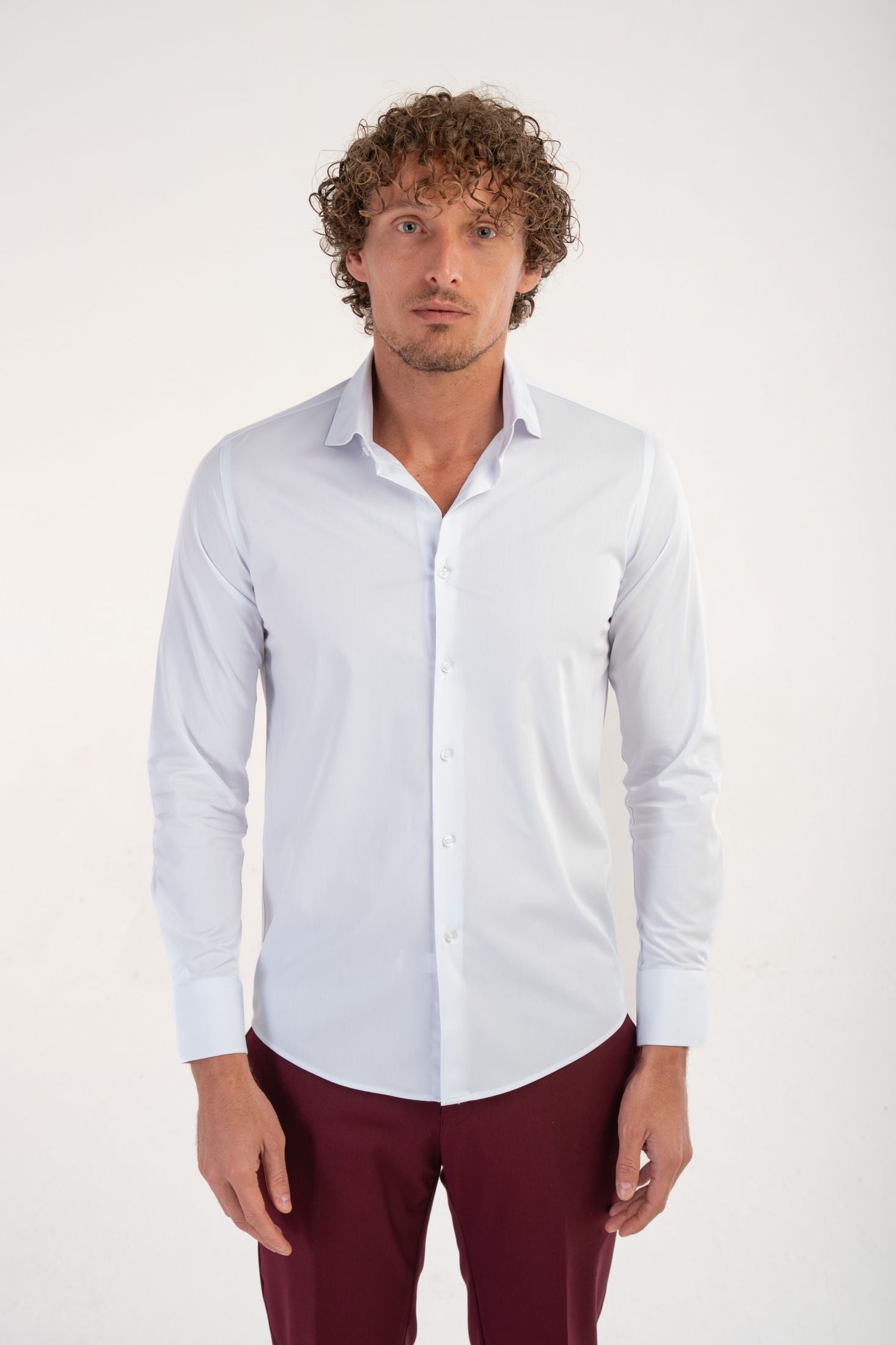 Camicia tinta unita slim in bamboo no-stiro