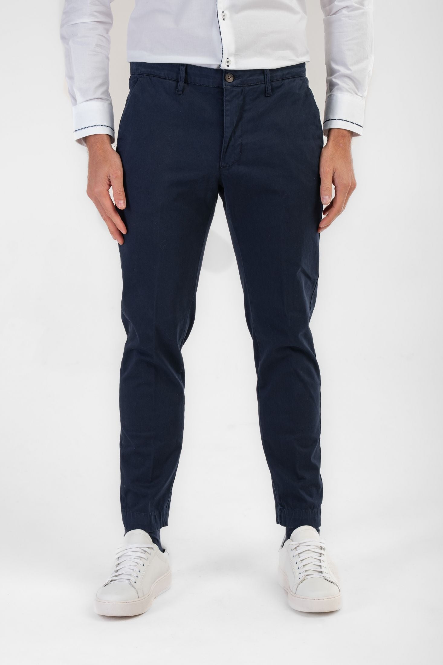 Pantaloni chino tinta unita tasca america