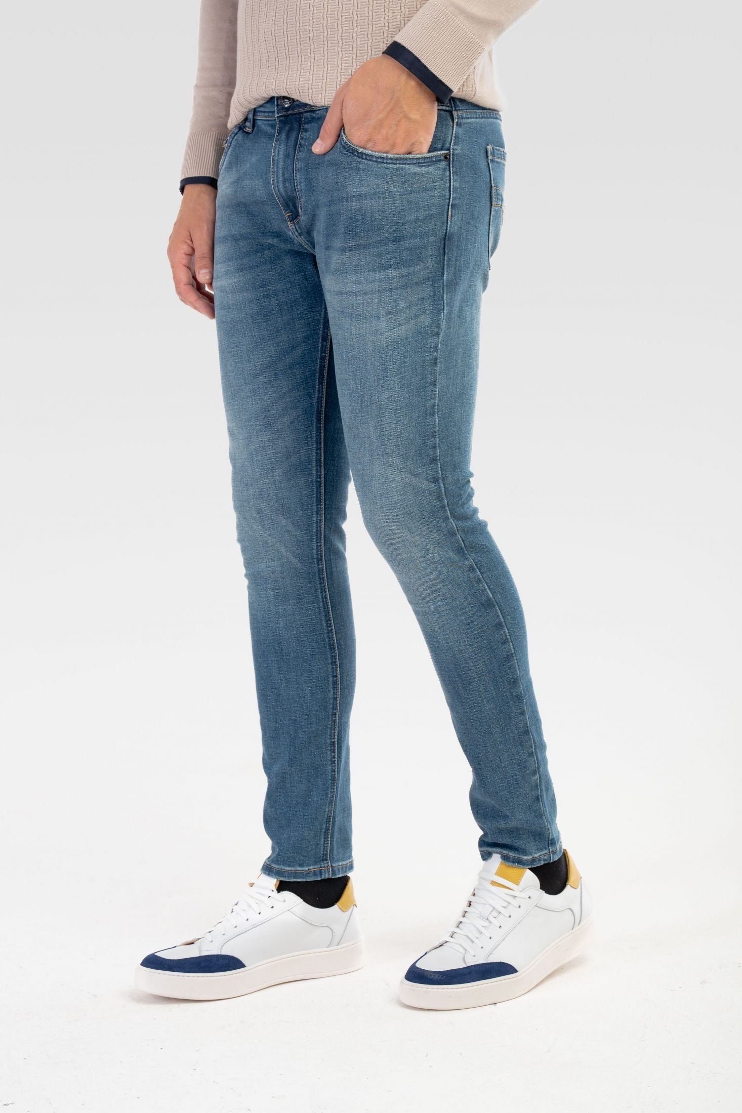 Jeans slim cinque tasche