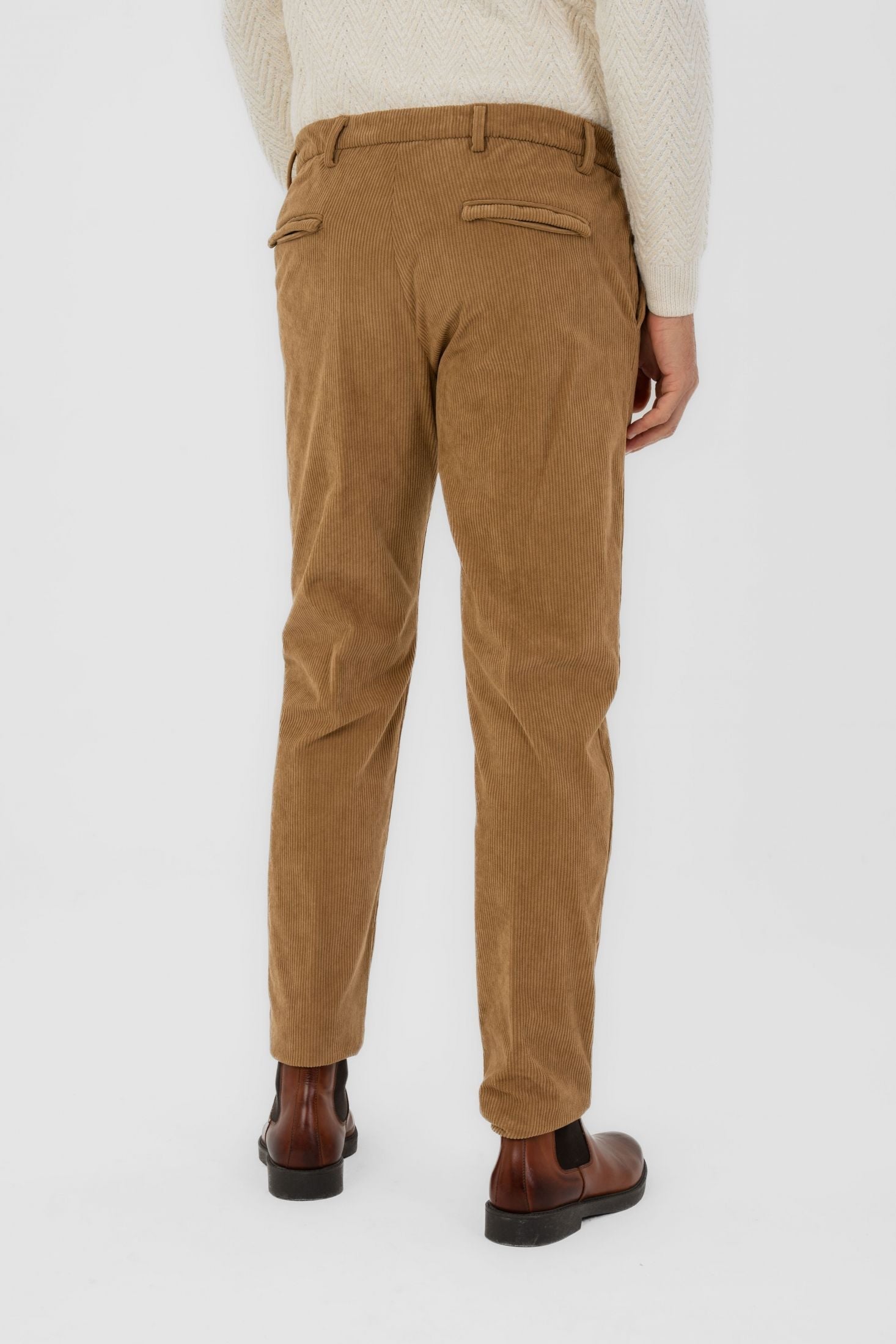 Pantaloni in velluto con pince