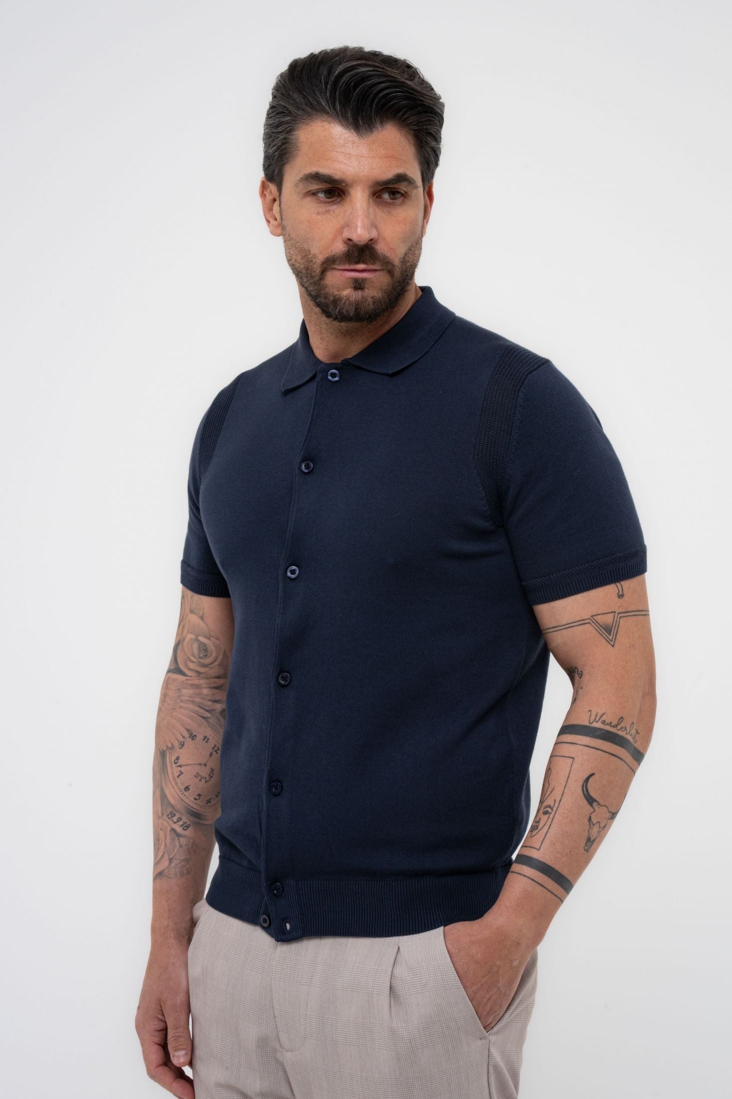 Polo cardigan in maglia con micro texture