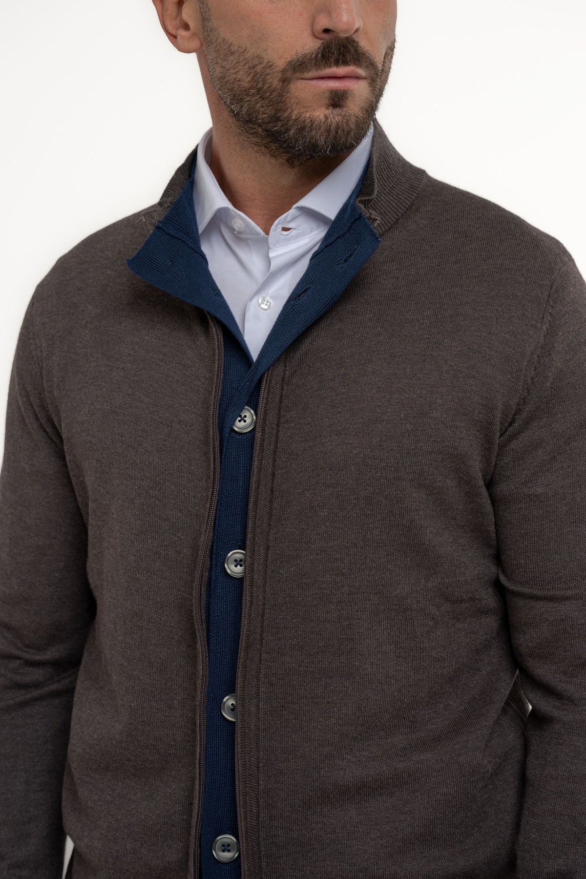 Cardigan con zip e bottoni
