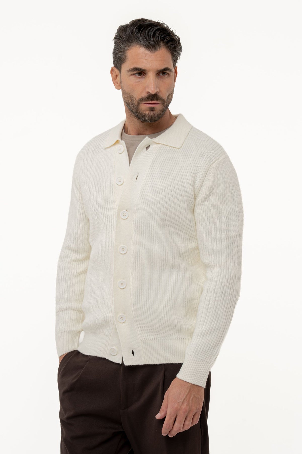 Cardigan con collo camicia