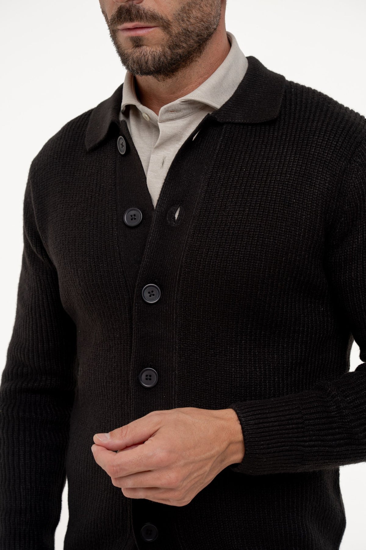 Cardigan con collo camicia