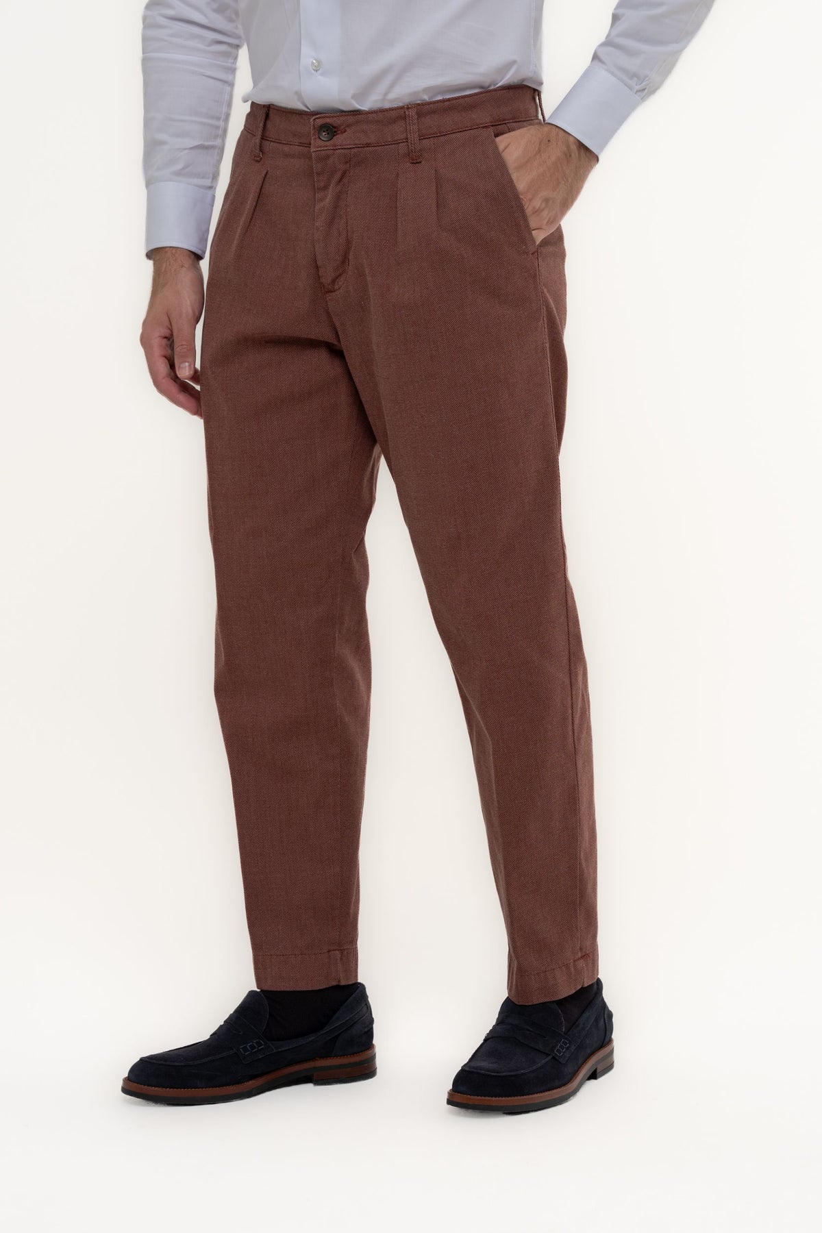Pantalone con doppia pinces relaxed fit